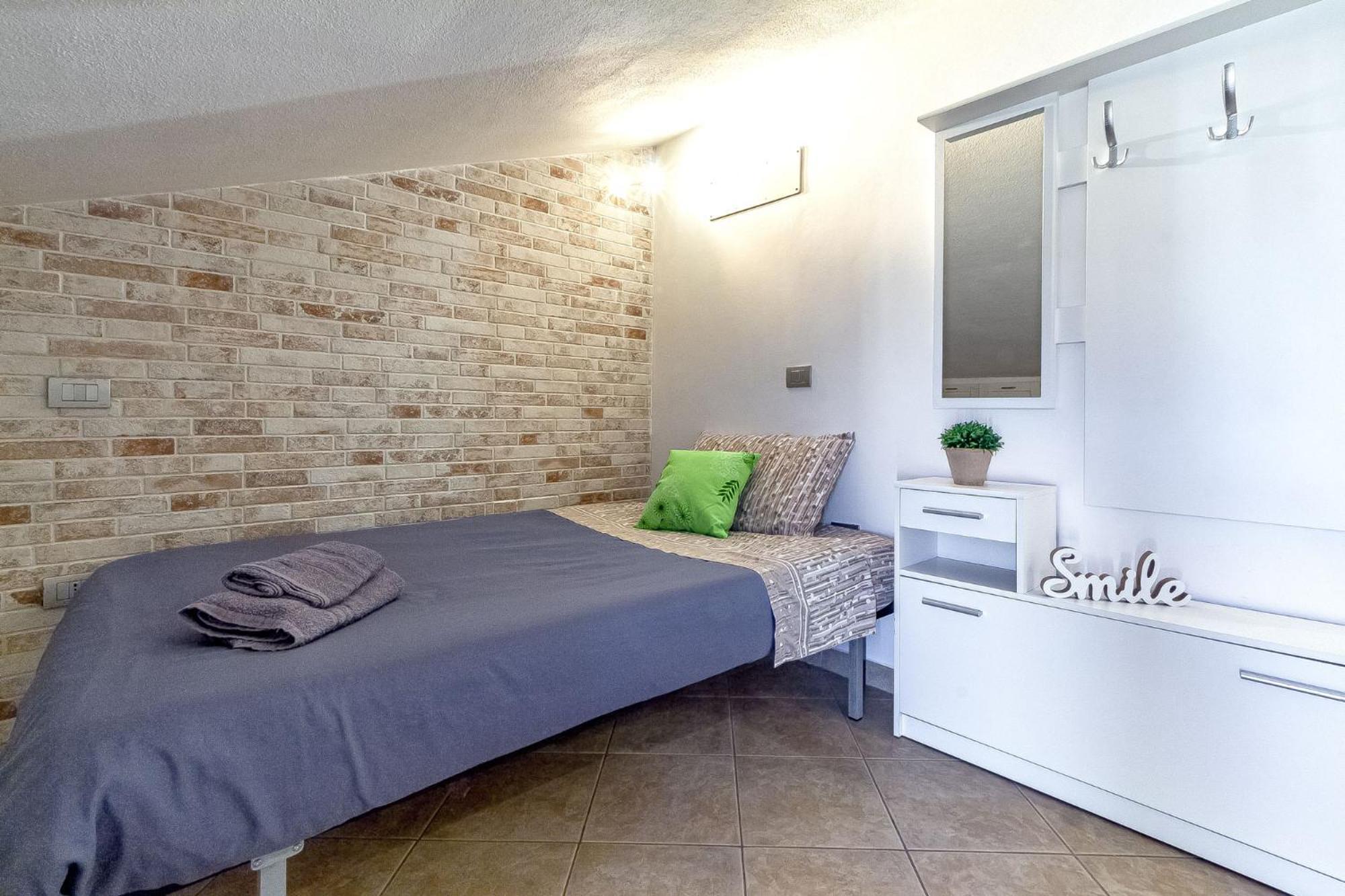 Charlotte Apartment - For Family And Groups Порто-Торрес Экстерьер фото